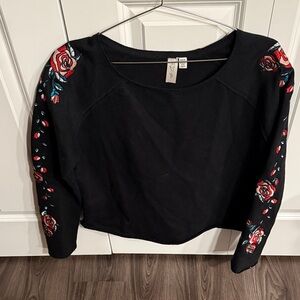 RD Style Black Sweatshirt with Floral Embroidery